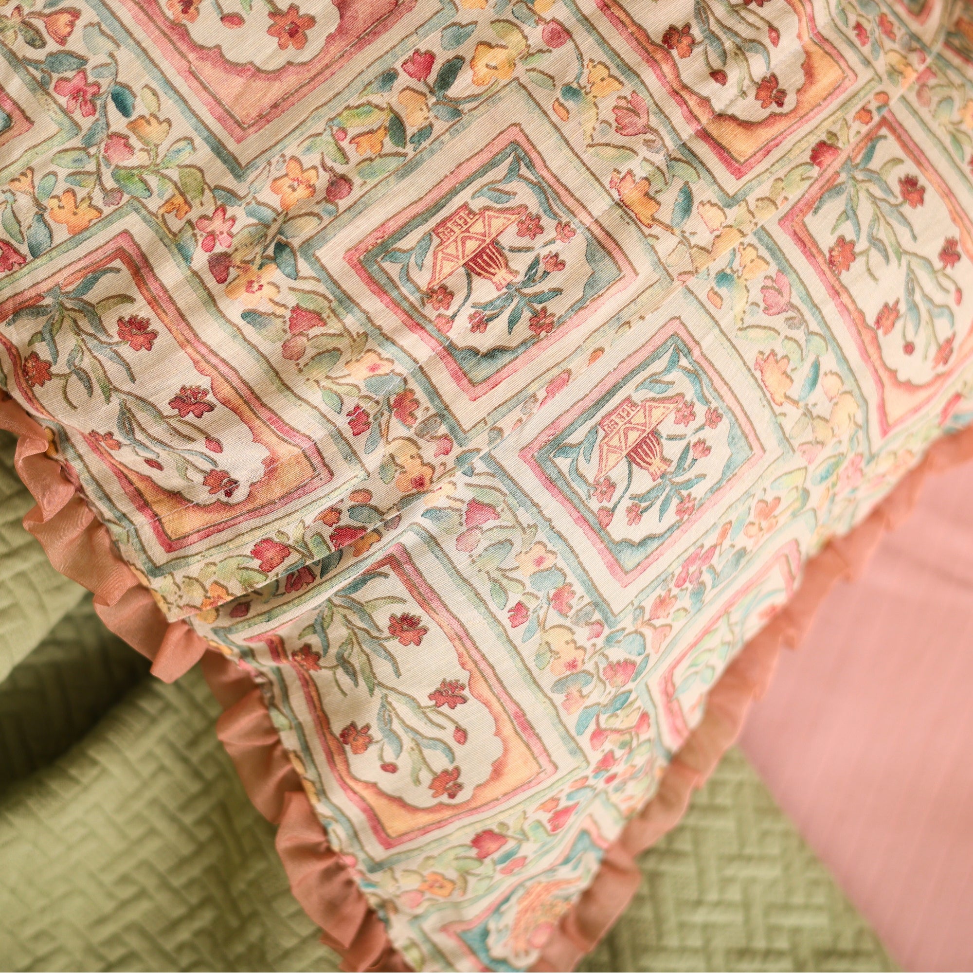 Vintage Floral Printed Cotton Pillow Cover with Ruffle Edges