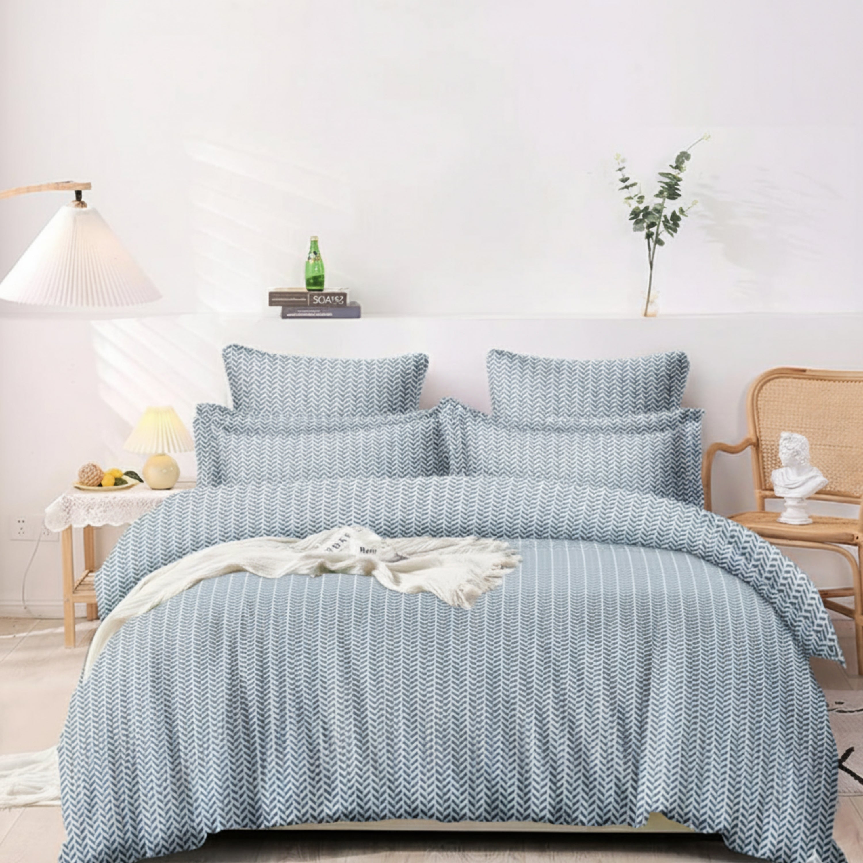 Bedsheet for Double Bed Queen Size Blue Geometric Print.