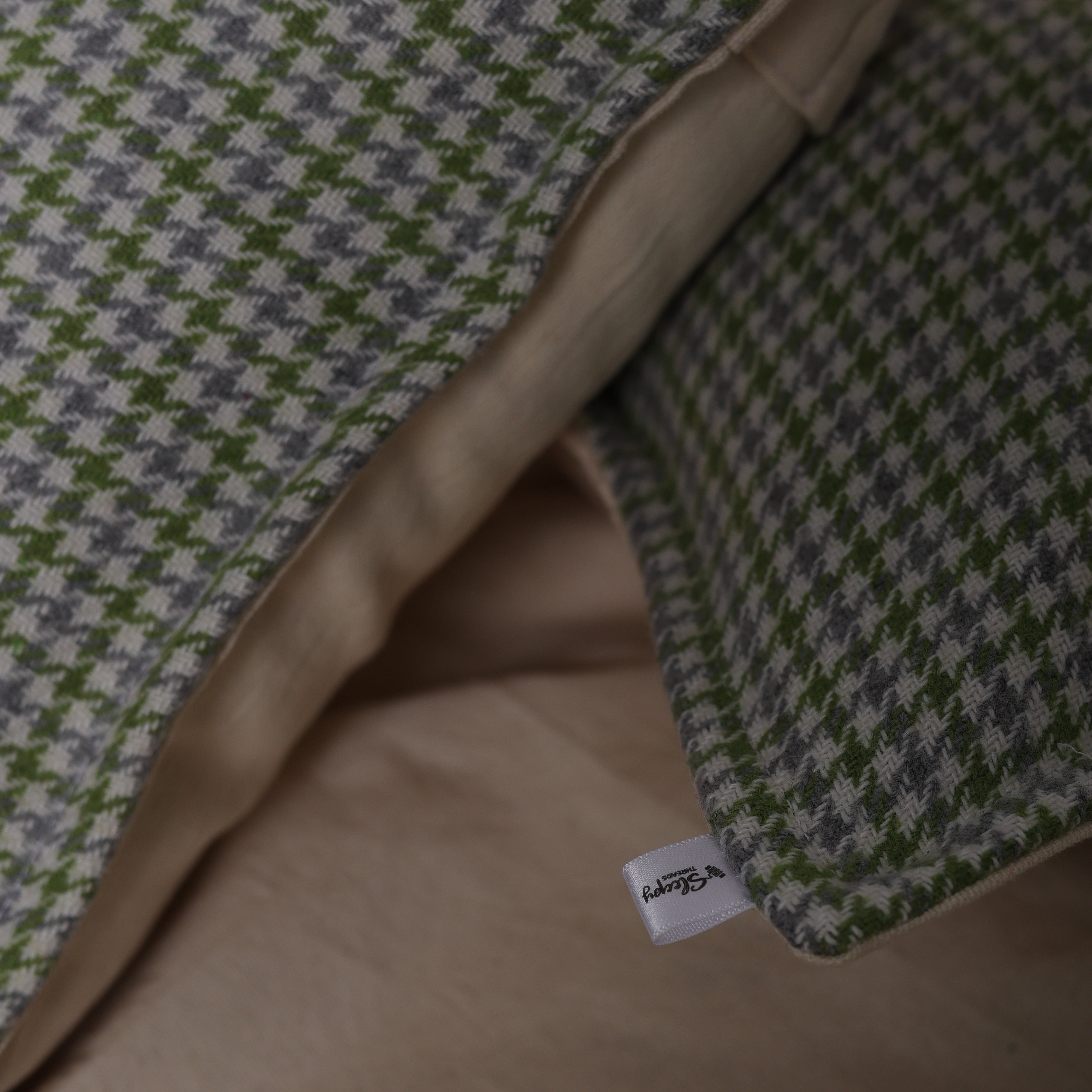 Green & White Houndstooth Cushion Cover