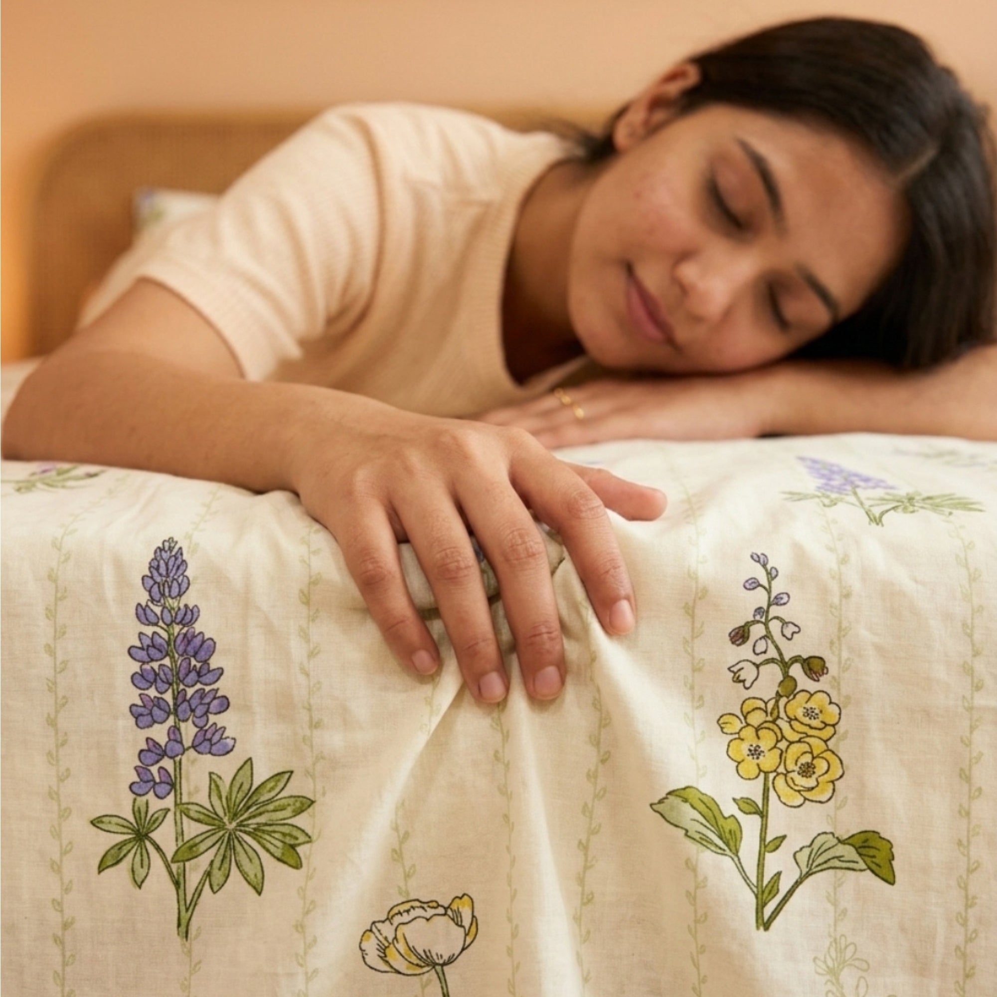 King Size Blended Cotton Bedsheet Multicolor Floral Print, Soft & Breathable Double BedSheet.