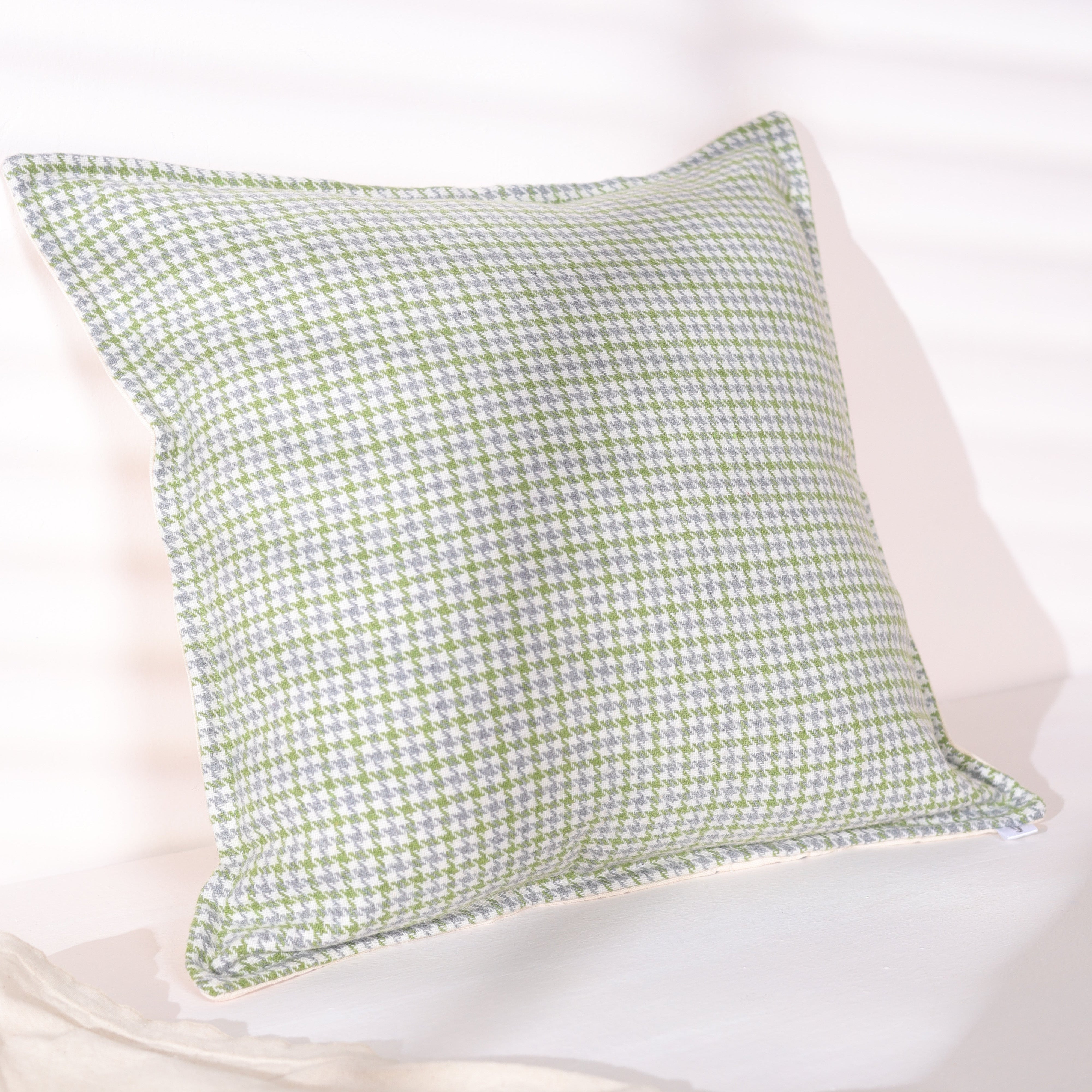 Green & White Houndstooth Cushion Cover
