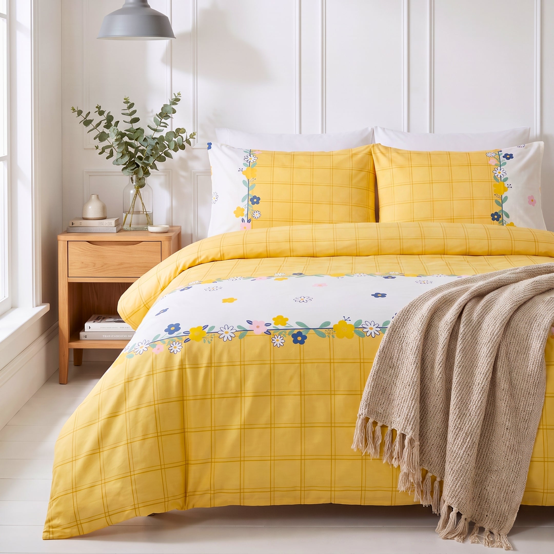Bedsheet for Double Bed Yellow Checkered with Floral Border Queen Size.