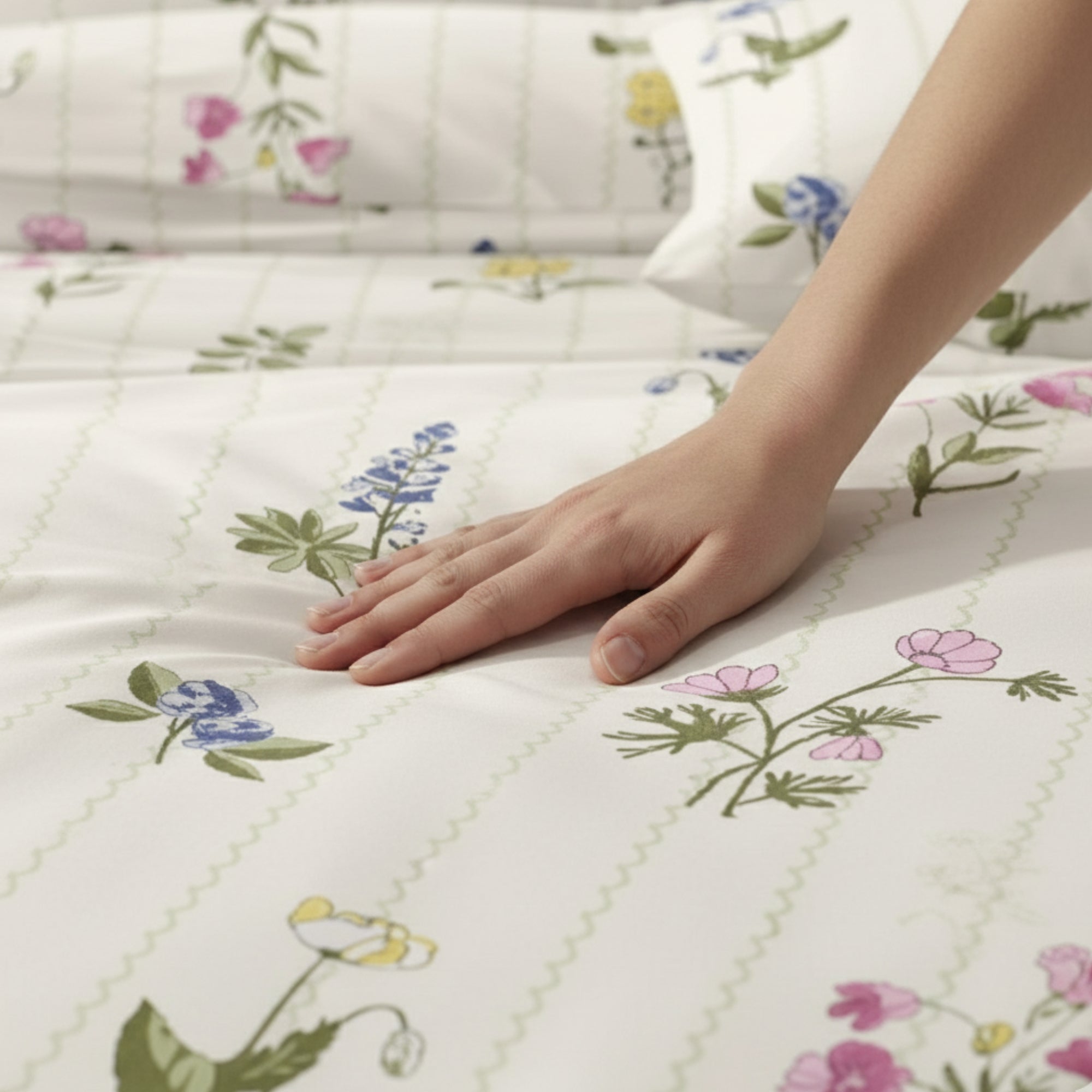 King Size Cotton Bedsheet Multicolor Floral Print, Soft & Breathable Double BedSheet.