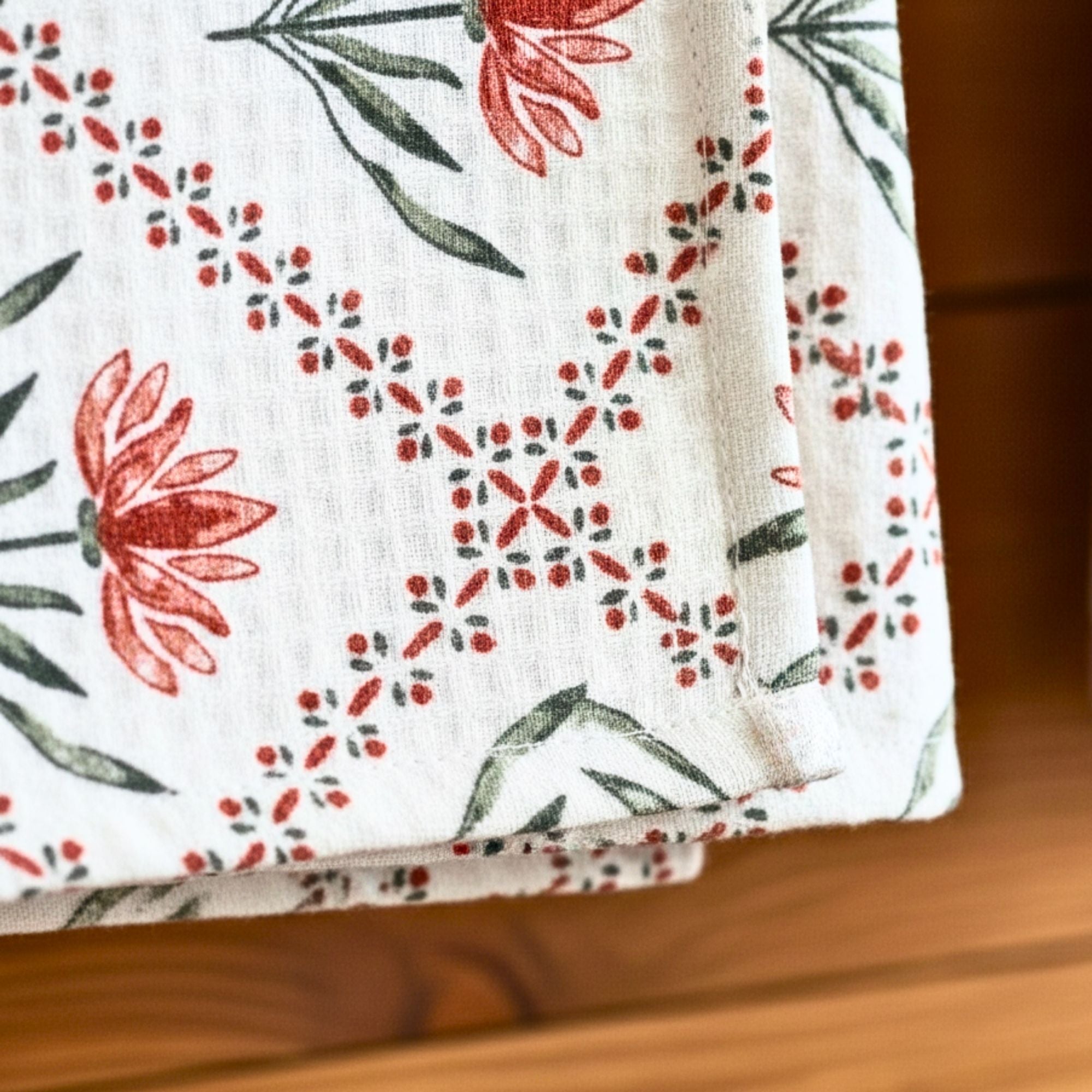 Waffle Weave Towel Set | Screen Print Red Floral Diamond Geometric | Super Absorbent Bath Towel 2 Hand Towels