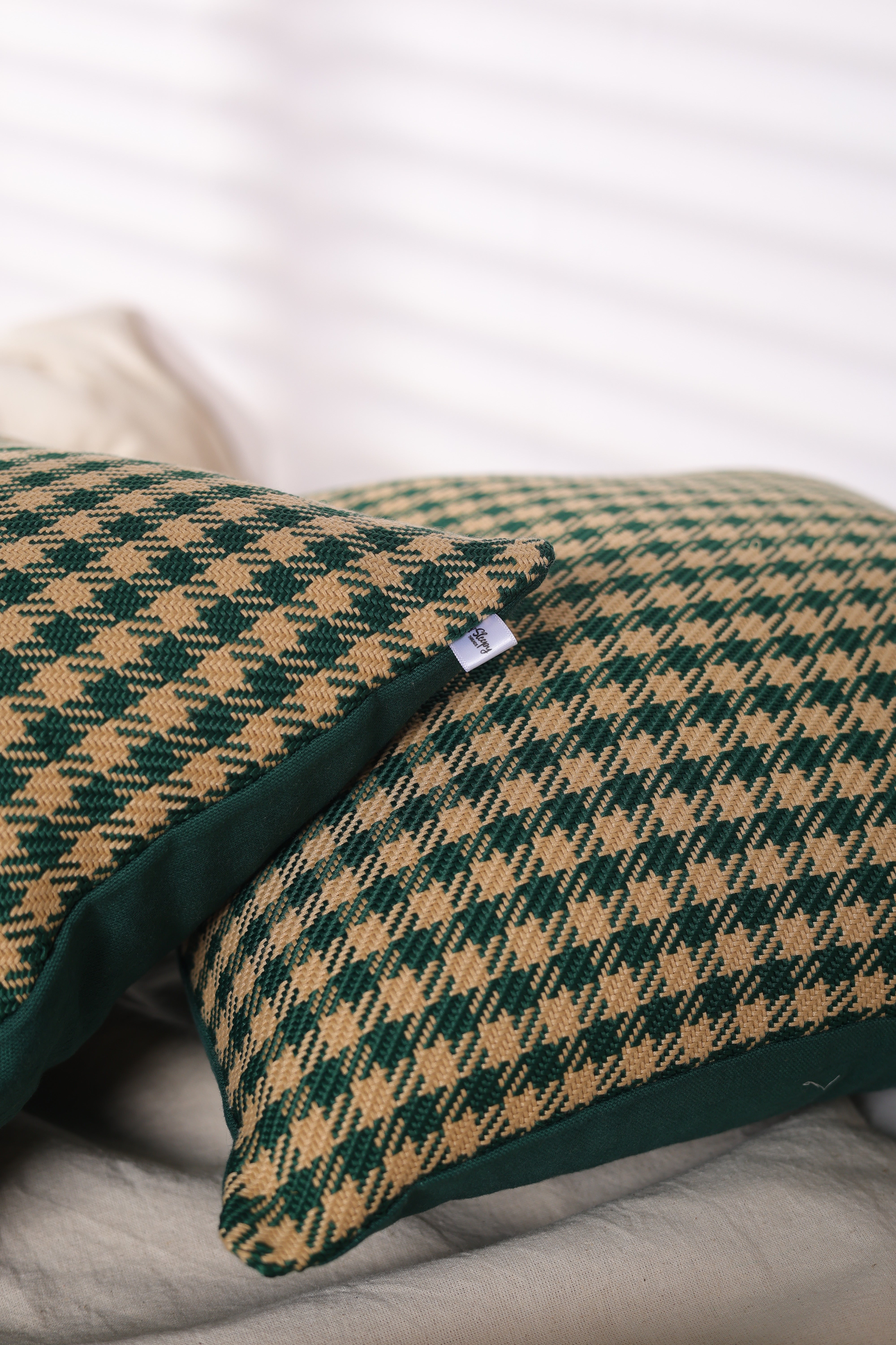 Classic Houndstooth Green & Beige Cushion Cover