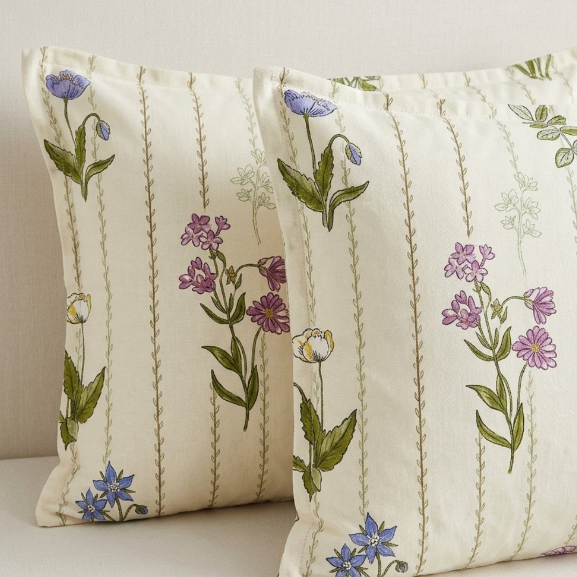 King Size Blended Cotton Bedsheet Multicolor Floral Print, Soft & Breathable Double BedSheet.