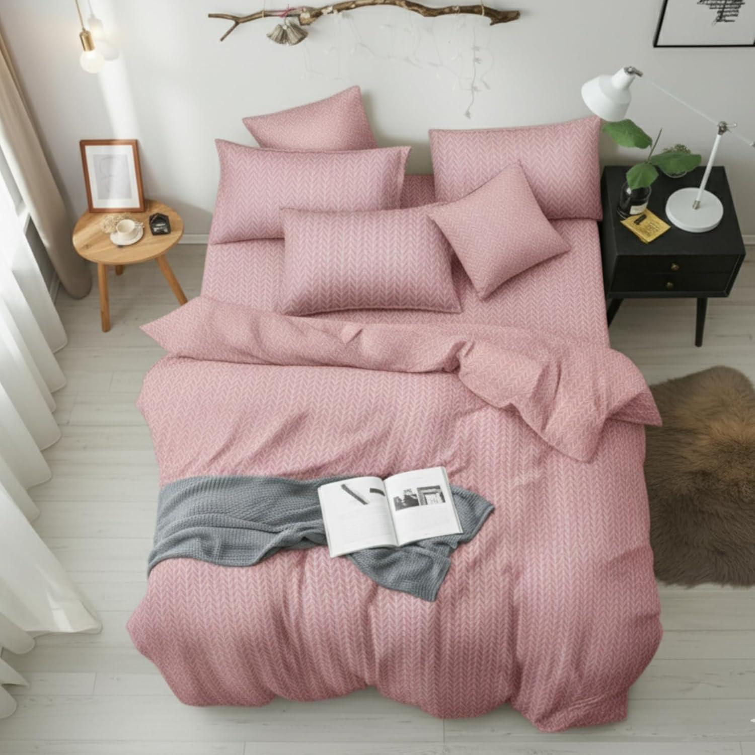 Bedsheet for Double Bed, Pink Geometric Print .